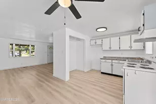 9245 Fremont Way, Reno, NV 89506 - Photo 11