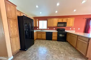 17630 White Tail Ct, Reno, NV 89508 - Photo 5