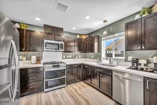 237 Glen Vista Dr, Dayton, NV 89403 - Photo 7