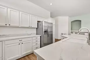 1064 Ridgefield Dr, Carson City, NV 89706 - Photo 7