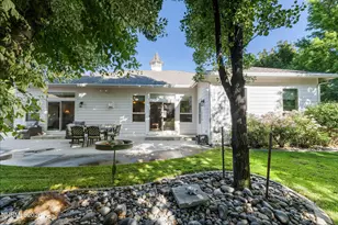 965 Springfield Dr, Gardnerville, NV 89460 - Photo 5