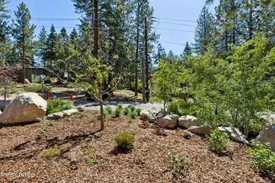 104 Daggett Way, Stateline, NV 89449 - Photo 33