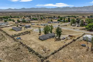 695 Dillon Ln, Spring Creek, NV 89815 - Photo 3