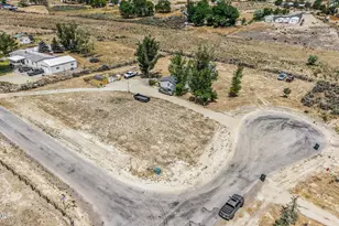 695 Dillon Ln, Spring Creek, NV 89815 - Photo 5