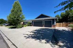 1010 Silveranch Dr, Gardnerville, NV 89460 - Photo 15