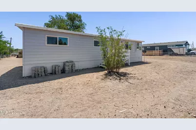 3908 Cypress Street, Silver Springs, NV 89429 - Photo 3