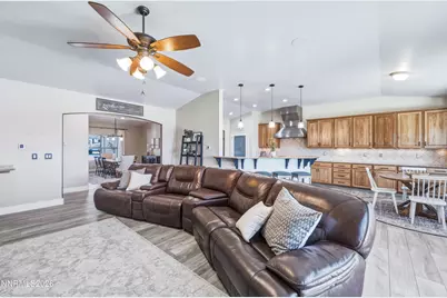 635 Valle Verde Drive, Sparks, NV 89441 - Photo 13