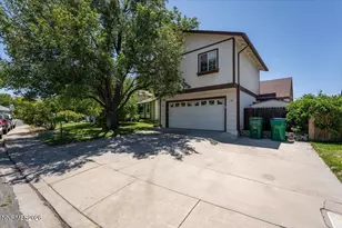 1805 Camelback Dr, Sparks, NV 89434 - Photo 3