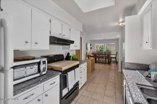 1090 Kings Row, Reno, NV 89503 - Photo 13