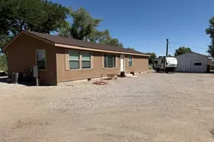 2195 Old River Rd, Fallon, NV 89406 - Photo 1