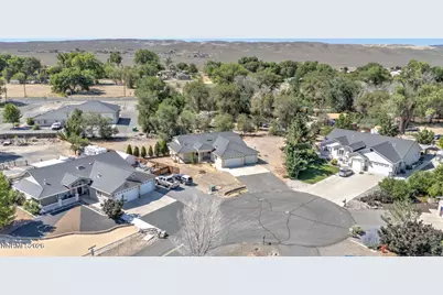 3163 Hannah Calder Court, Fernley, NV 89408 - Photo 3