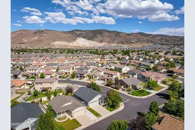 10660 Brittany Park Drive, Reno, NV 89521 - Photo 3