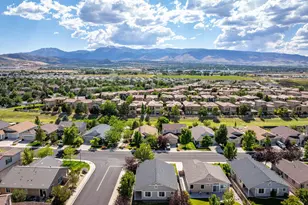 10660 Brittany Park Dr, Reno, NV 89521 - Photo 25