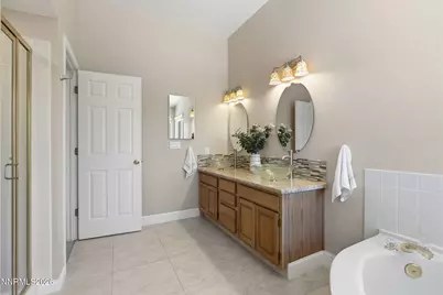 5275 Santa Rosa Avenue, Sparks, NV 89436 - Photo 19