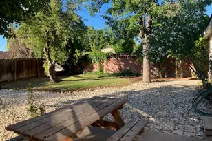 880 Pennsylvania Dr, Reno, NV 89503 - Photo 29
