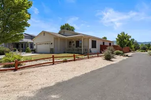 18500 Datewood Ct, Reno, NV 89508 - Photo 3