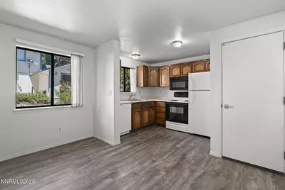 868 S Minnesota Street, Carson City, NV 89703 - Photo 5