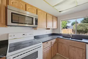 3033 Springland Dr, Sparks, NV 89434 - Photo 19
