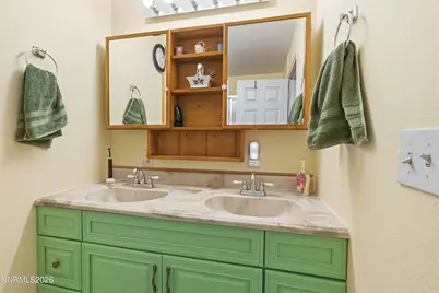 270 Shetland Circle, Reno, NV 89508 - Photo 17