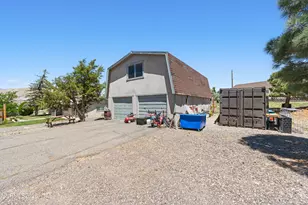 3559 Shawnee Dr, Indian Hills, NV 89705 - Photo 11