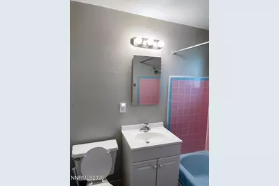 190 Locust Street, Reno, NV 89502 - Photo 15