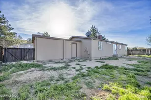 605 Wall Canyon Dr, Sun Valley, NV 89433 - Photo 23