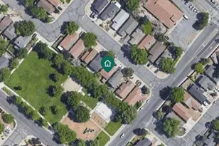 2035 Haywood Dr, Sparks, NV 89434 - Photo 15