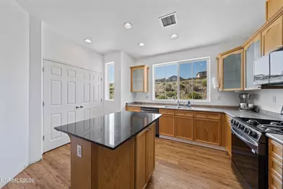3086 Sterling Ridge Circle, Sparks, NV 89431 - Photo 9