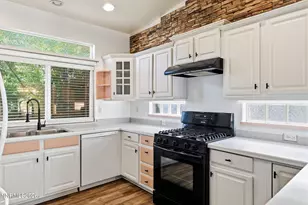 1060 Pepper Ln, Fernley, NV 89408 - Photo 9