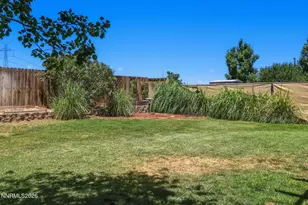 1060 Pepper Ln, Fernley, NV 89408 - Photo 35