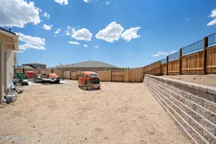 327 Grafton Dr, Spanish Springs, NV 89441 - Photo 43