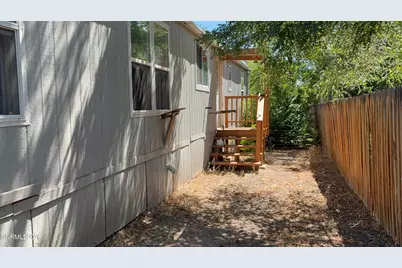 212 Coons Circle #C, Dayton, NV 89403 - Photo 5
