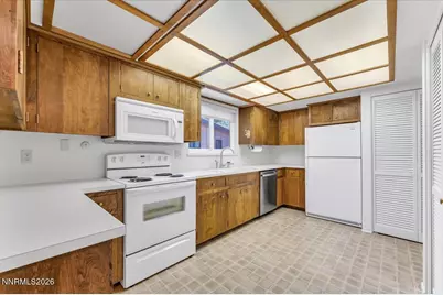 176 Lake Glen Dr Drive, Carson City, NV 89703 - Photo 13