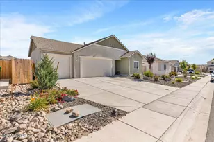 212 Chandler Rd, Dayton, NV 89403 - Photo 3