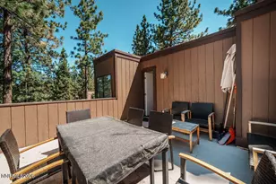 233 Clubhouse Cir, Stateline, NV 89449 - Photo 35
