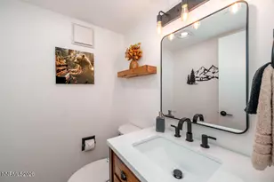 233 Clubhouse Cir, Stateline, NV 89449 - Photo 19