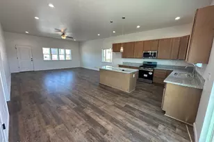 1844 Fort Sutter Blvd, Fernley, NV 89408 - Photo 3