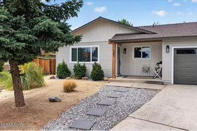 583 Marta Way, Reno, NV 89503 - Photo 5