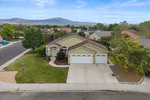 1940 Four Iron Ct, Fernley, NV 89408 - Photo 43