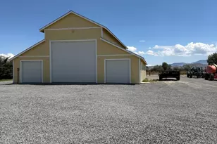 514 N Oregon St, Yerington, NV 89447 - Photo 3