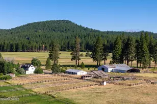 22440 CA-89, Calpine, CA 96124 - Photo 19