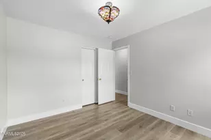 9830 Crystalline Dr, Reno, NV 89506 - Photo 15