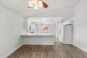 9830 Crystalline Dr, Reno, NV 89506 - Photo 27
