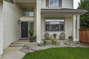 3736 Vancouver Dr, Reno, NV 89511 - Photo 9