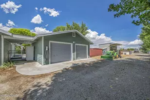 20 Baker Ln, Yerington, NV 89447 - Photo 3