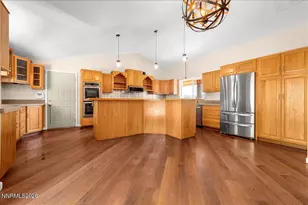 905 Thoroughbred Cir, Reno, NV 89508 - Photo 3