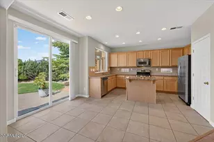7730 Peavine Shadow Ct, Reno, NV 89523 - Photo 9