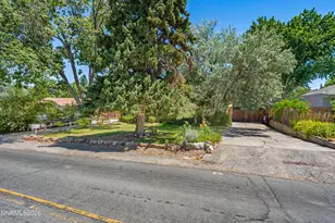 1870 Alexander Hamilton Dr, Reno, NV 89509 - Photo 3