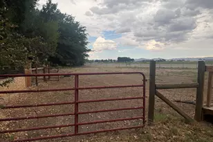 651 Hwy 208, Yerington, NV 89447 - Photo 35