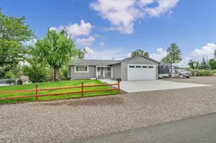 981 Mitch Dr, Gardnerville, NV 89460 - Photo 3